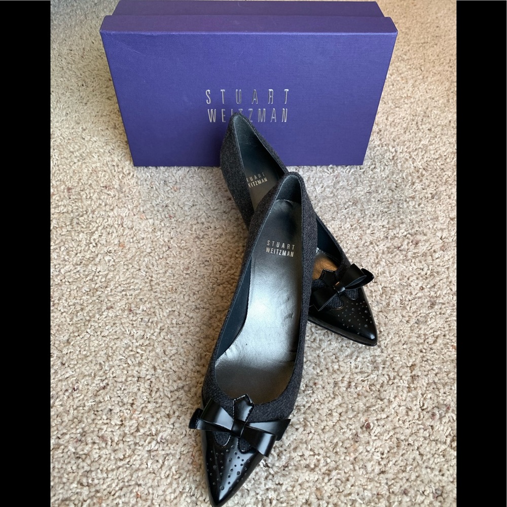 🎥 Stuart Weitzman kitten heel shoe, Size 7